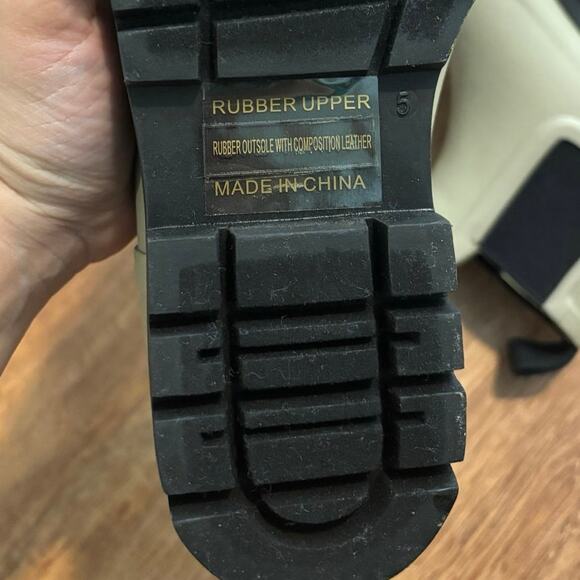 NEW Everlane The Rain Boot In Stone Size 5 - Picture 11 of 11